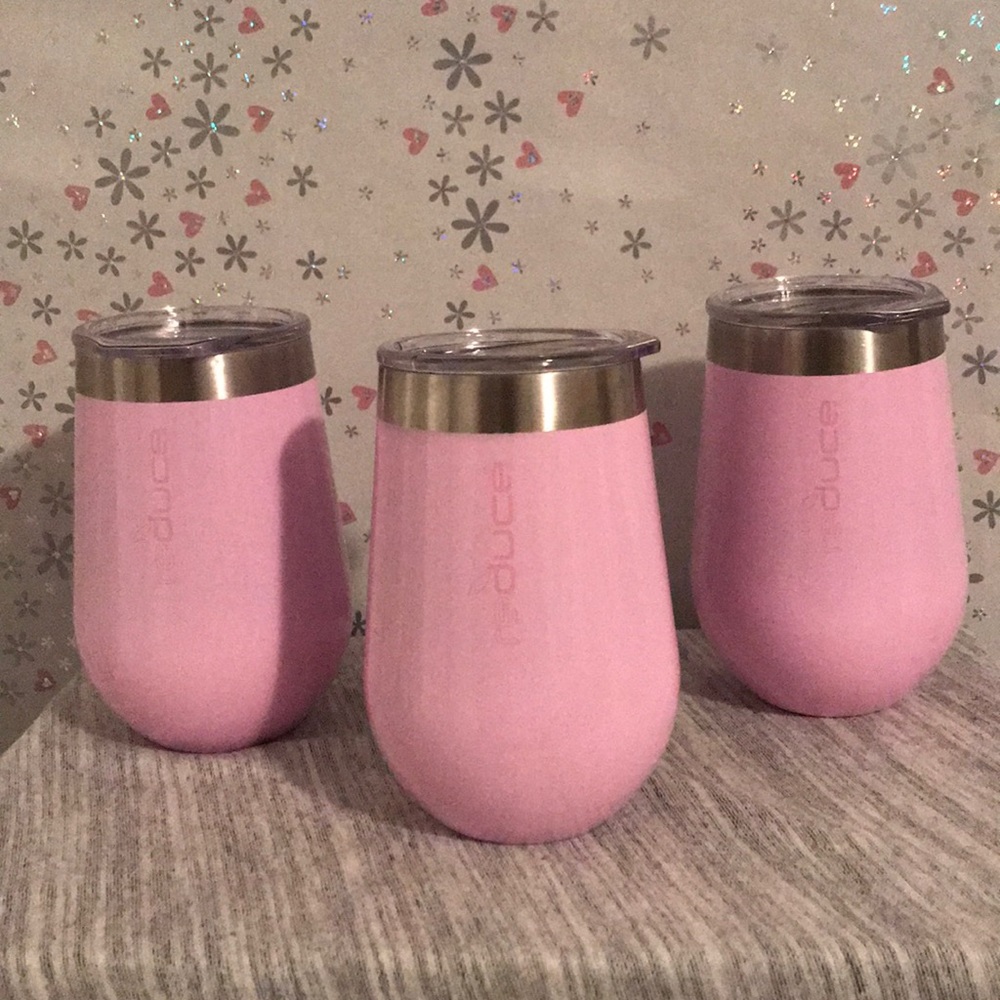 Set of 3 beautiful rose 🌹 dust color wine tumbler